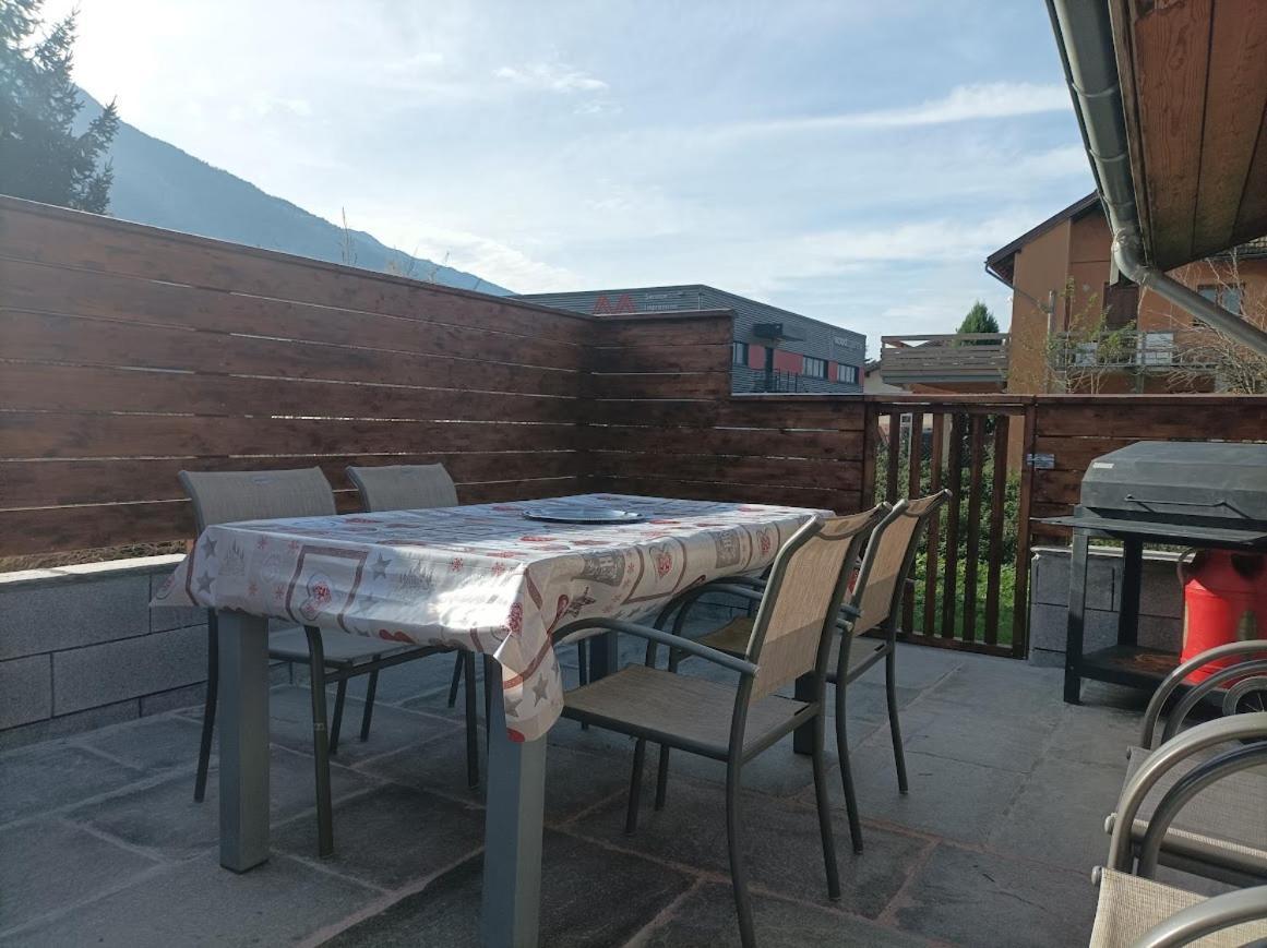 Joli Appart Terrasse Et Jardinet Albertville Dış mekan fotoğraf